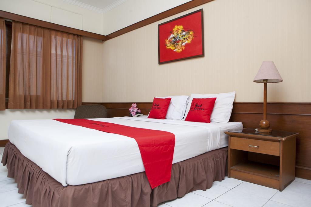Reddoorz @ Cikutra 2 Hotel Bandung Bagian luar foto